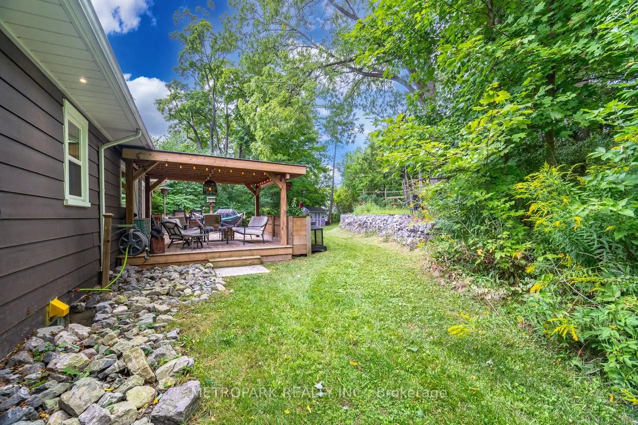 Photo 44 of 82 Creighton Road, Hamilton, Dundas — HOMEH