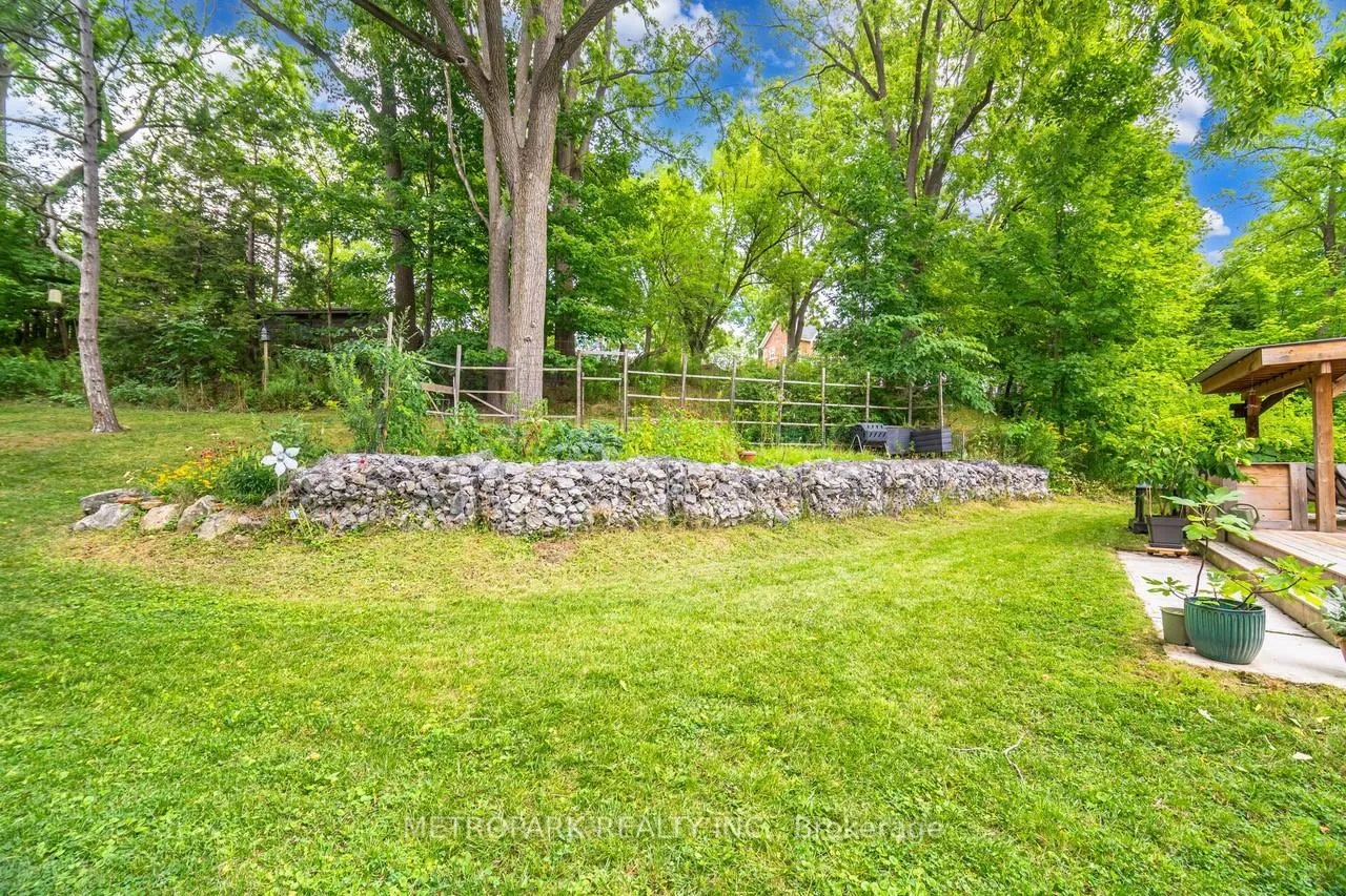 Photo 46 of 82 Creighton Road, Hamilton, Dundas — HOMEH