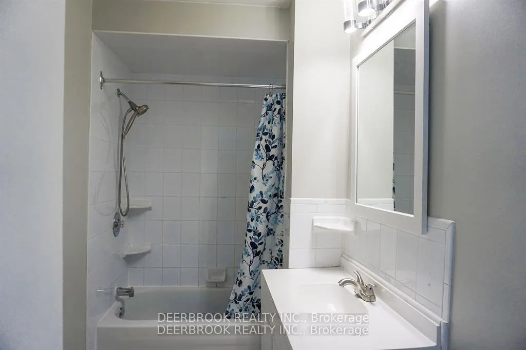 Photo 8 of 3742 Montcalm Street, Windsor — HOMEH