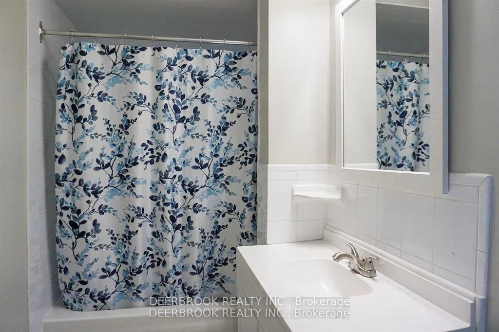 Photo 9 of 3742 Montcalm Street, Windsor — HOMEH