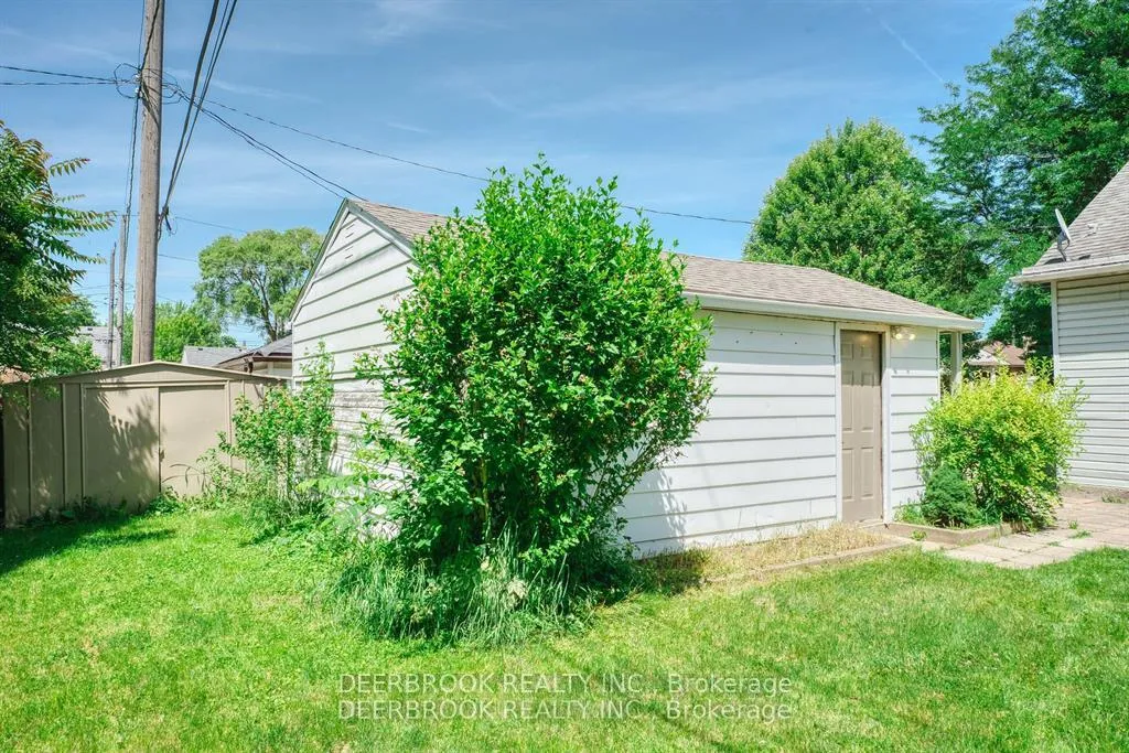Photo 25 of 3742 Montcalm Street, Windsor — HOMEH