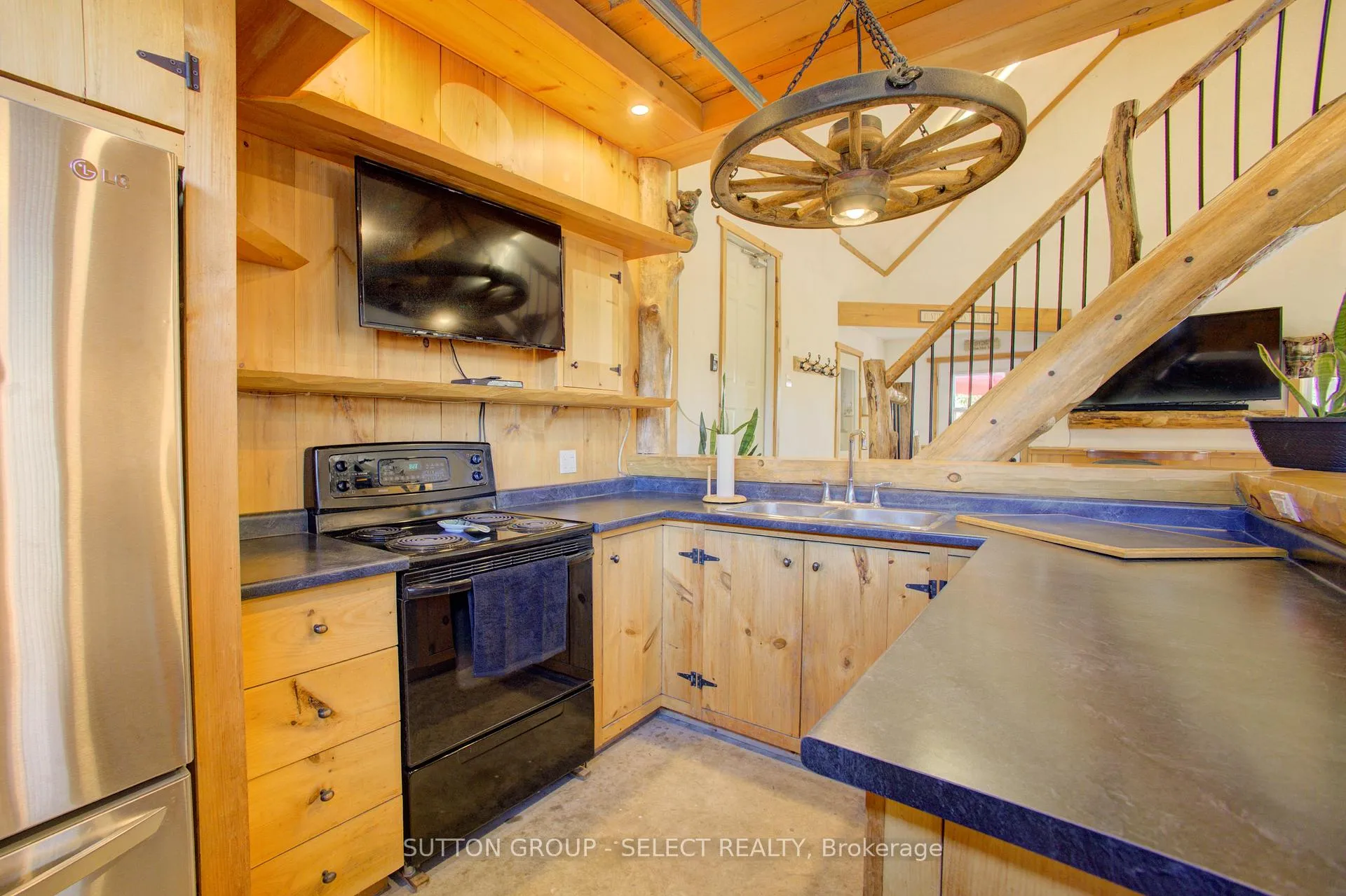 Photo 25 of 1013 Perth Rd 139, Perth South, Blanshard — HOMEH
