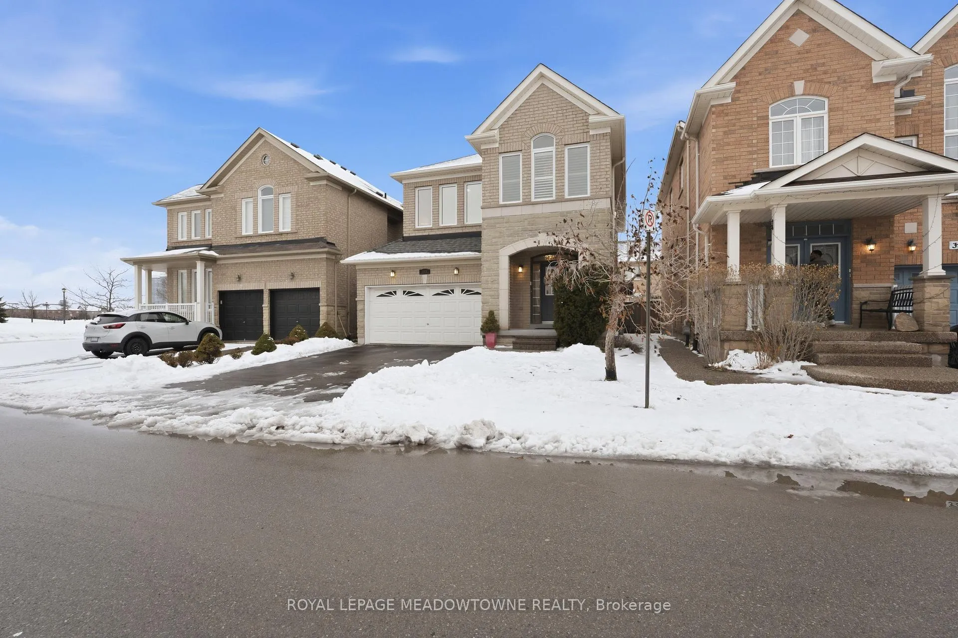 Photo 3 of 355 Greenlees Circle, Milton, Clarke — HOMEH