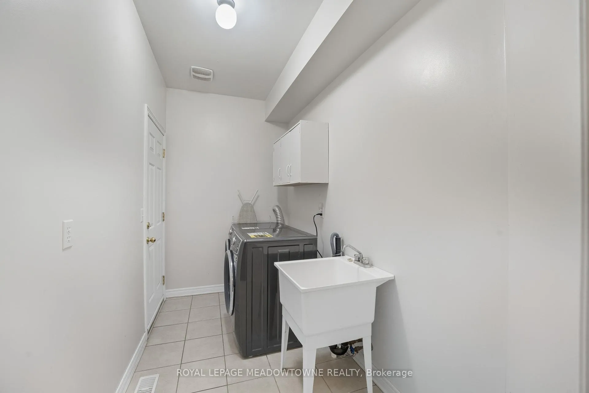 Photo 39 of 355 Greenlees Circle, Milton, Clarke — HOMEH