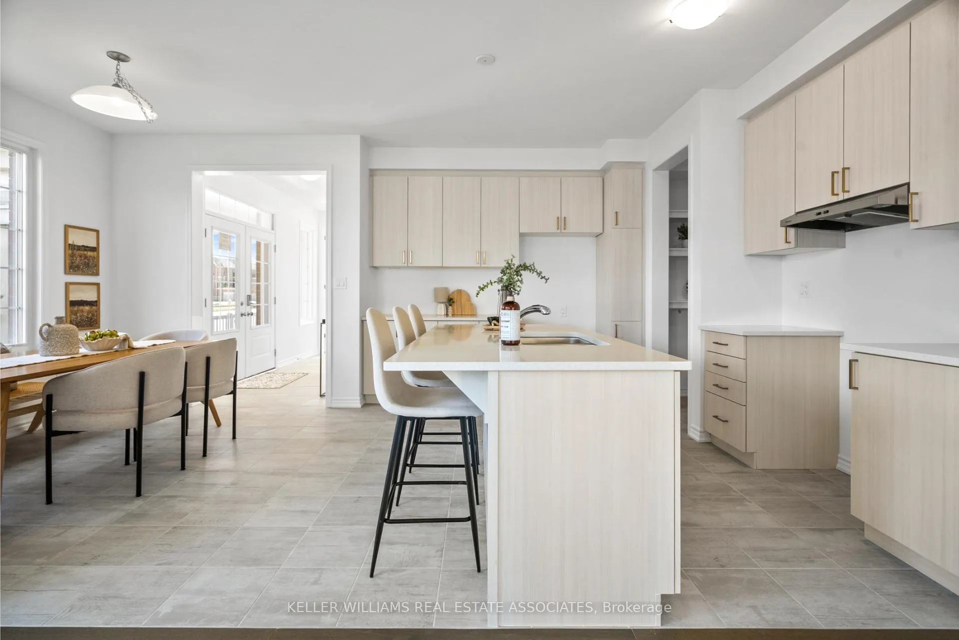 Photo 10 of 1 Aster Woods Drive, Caledon, Rural Caledon — HOMEH