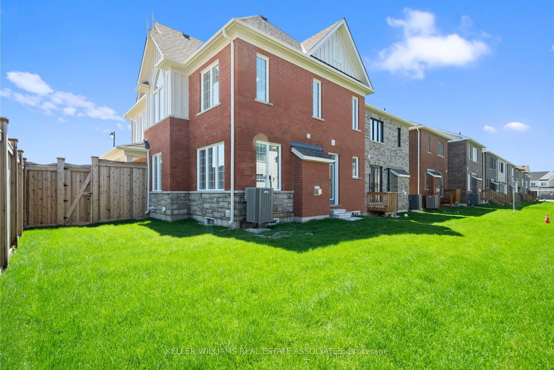 Photo 35 of 1 Aster Woods Drive, Caledon, Rural Caledon — HOMEH