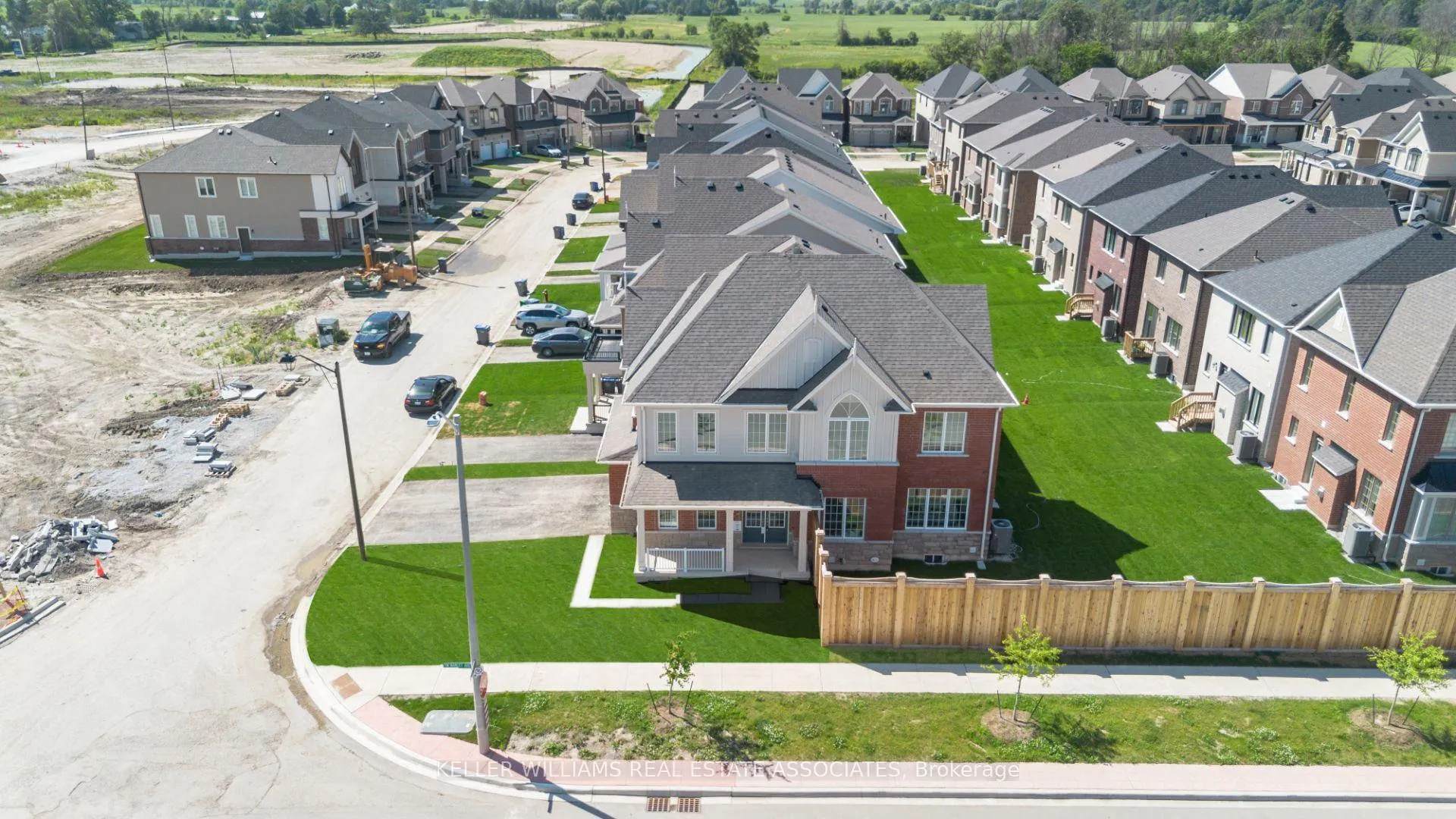 Photo 39 of 1 Aster Woods Drive, Caledon, Rural Caledon — HOMEH