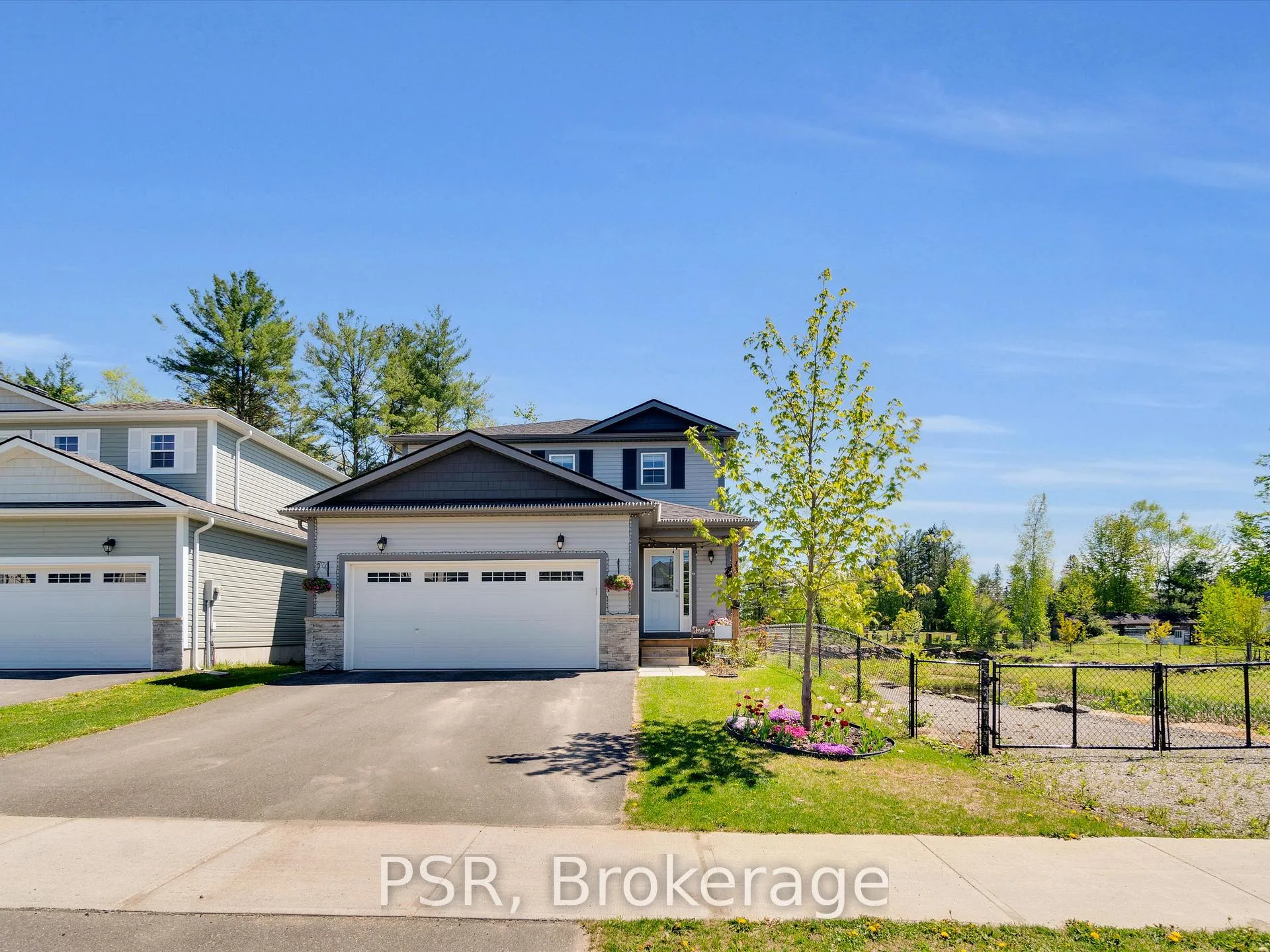 Photo 5 of 13 Quinn Forest Drive, Bracebridge, Macaulay — HOMEH