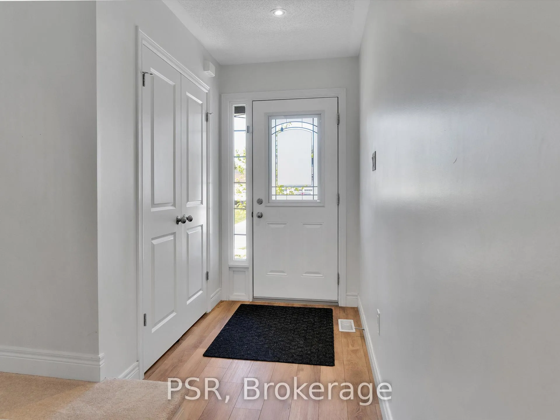 Photo 6 of 13 Quinn Forest Drive, Bracebridge, Macaulay — HOMEH