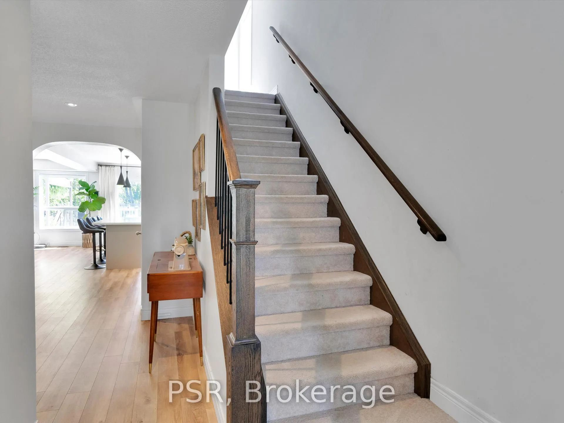 Photo 7 of 13 Quinn Forest Drive, Bracebridge, Macaulay — HOMEH
