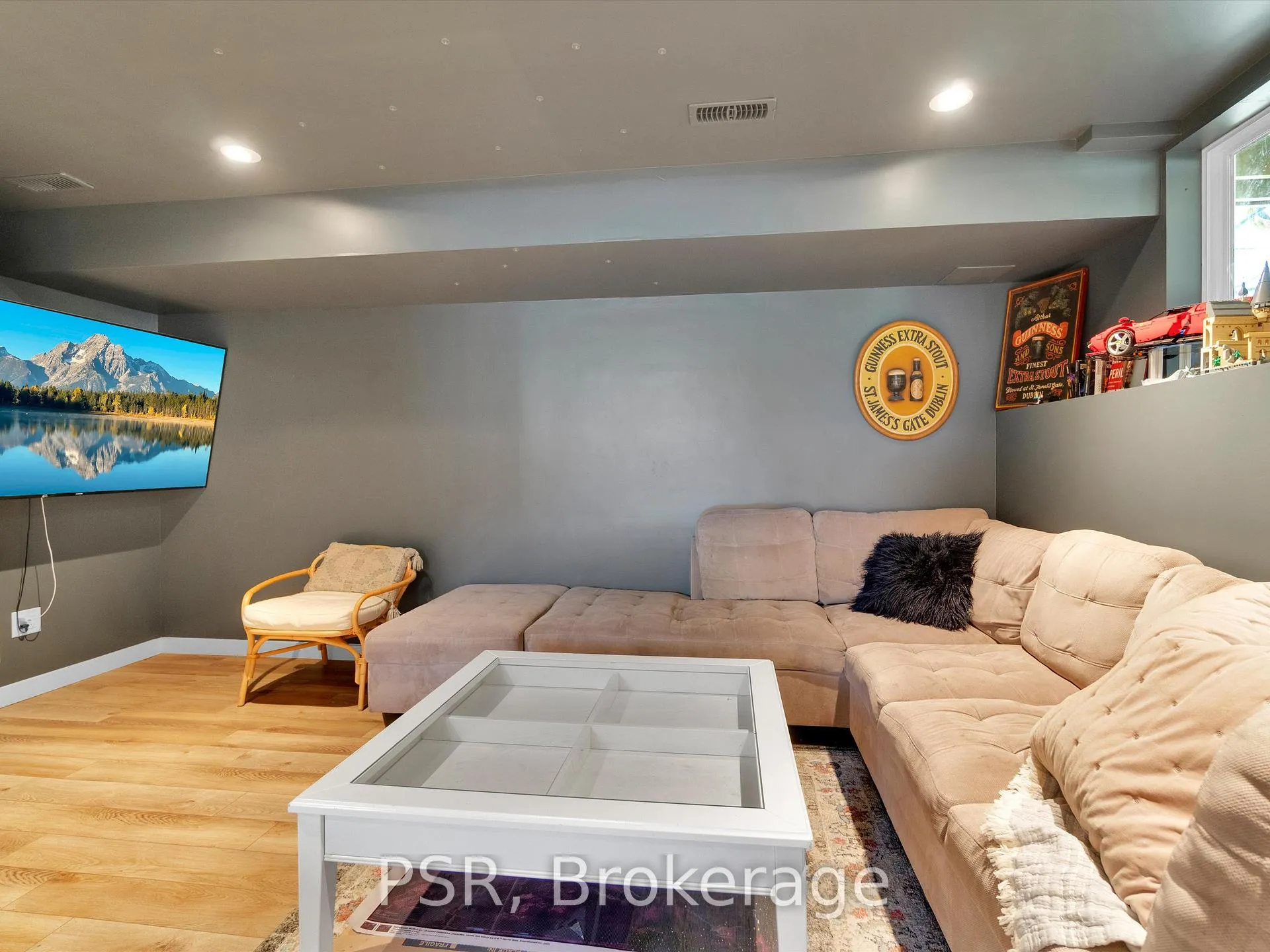 Photo 27 of 13 Quinn Forest Drive, Bracebridge, Macaulay — HOMEH