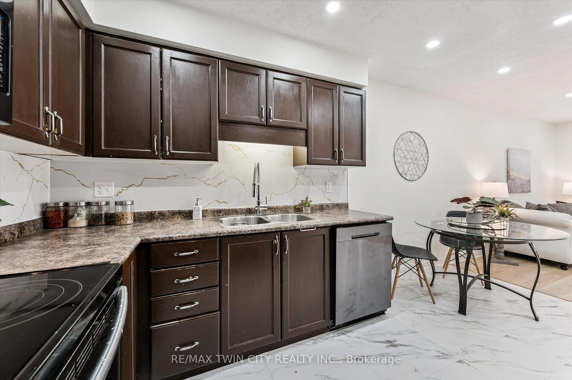 Photo 18 of Unit E29, 110 Activa Avenue, Kitchener — HOMEH