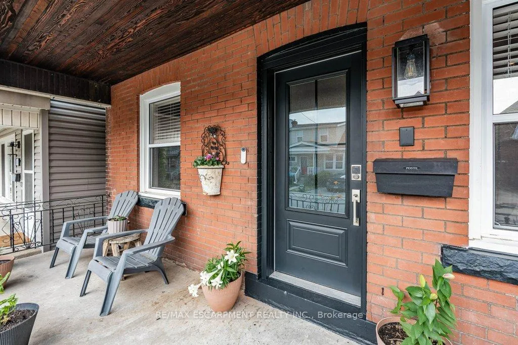 Photo 4 of 67 Mayflower Avenue, Hamilton, Crown Point — HOMEH