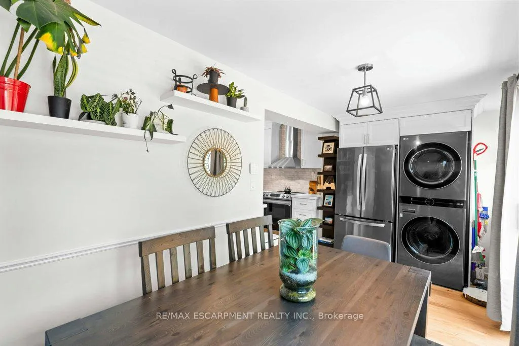 Photo 16 of 67 Mayflower Avenue, Hamilton, Crown Point — HOMEH