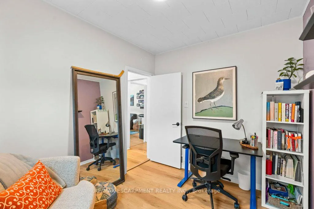 Photo 18 of 67 Mayflower Avenue, Hamilton, Crown Point — HOMEH