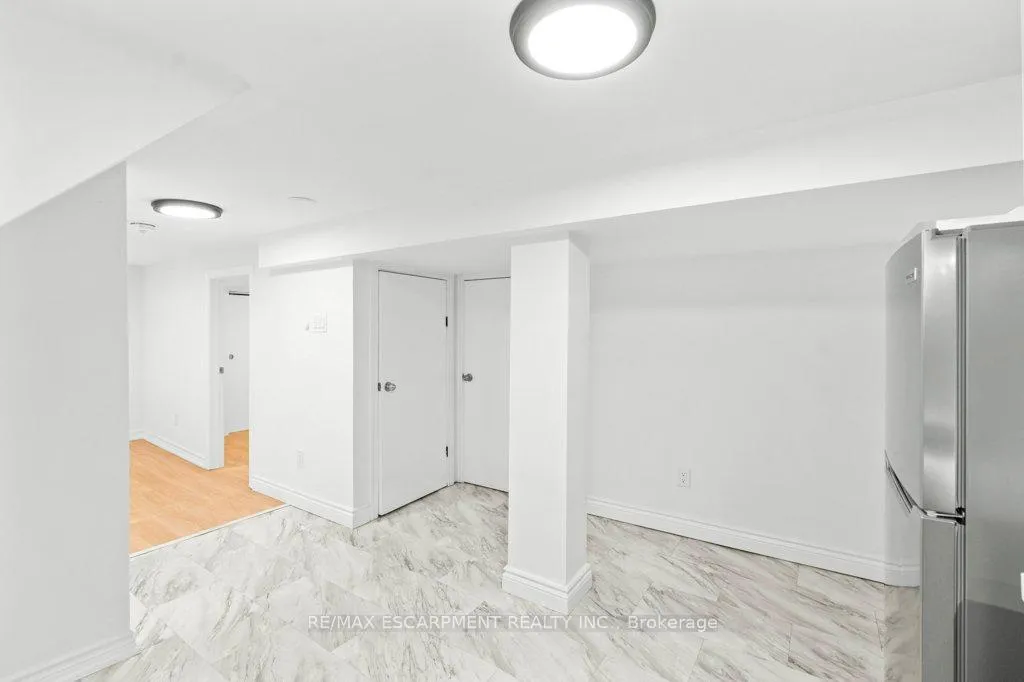 Photo 28 of 67 Mayflower Avenue, Hamilton, Crown Point — HOMEH