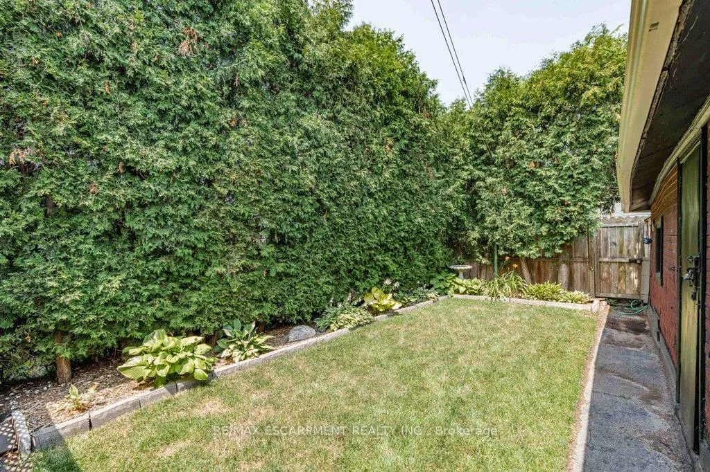 Photo 37 of 67 Mayflower Avenue, Hamilton, Crown Point — HOMEH