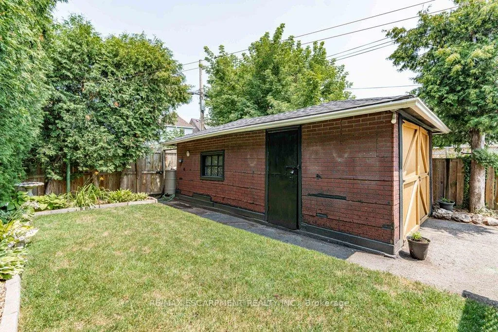 Photo 38 of 67 Mayflower Avenue, Hamilton, Crown Point — HOMEH