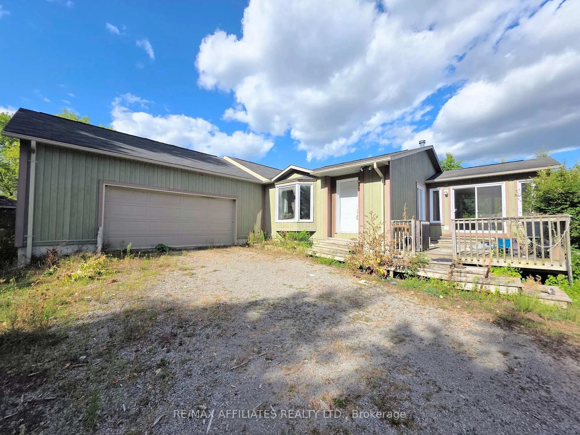 Front of 422 Kitley Line 3 Road