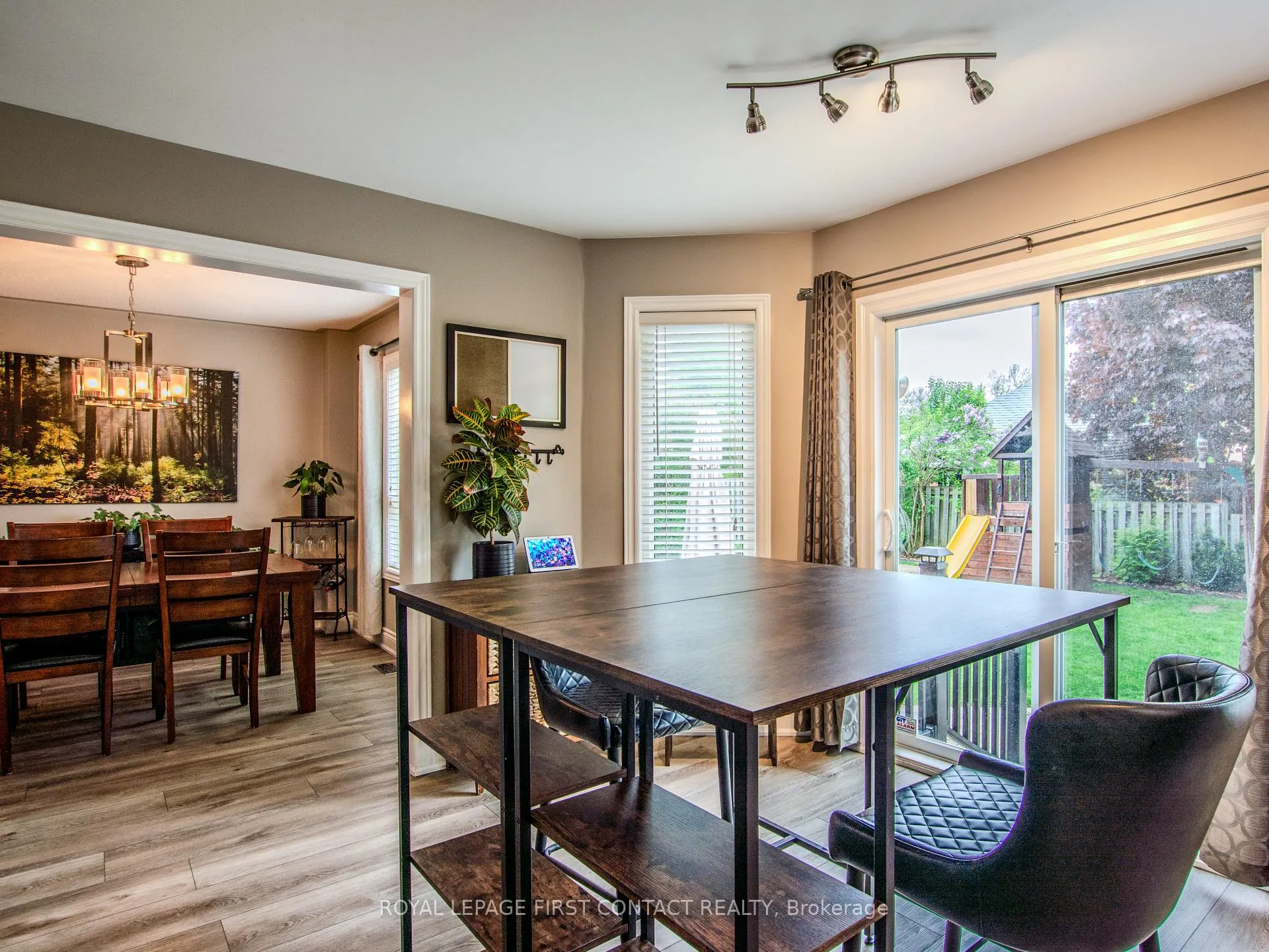 Photo 13 of 65 Gore Drive, Barrie, Ardagh — HOMEH