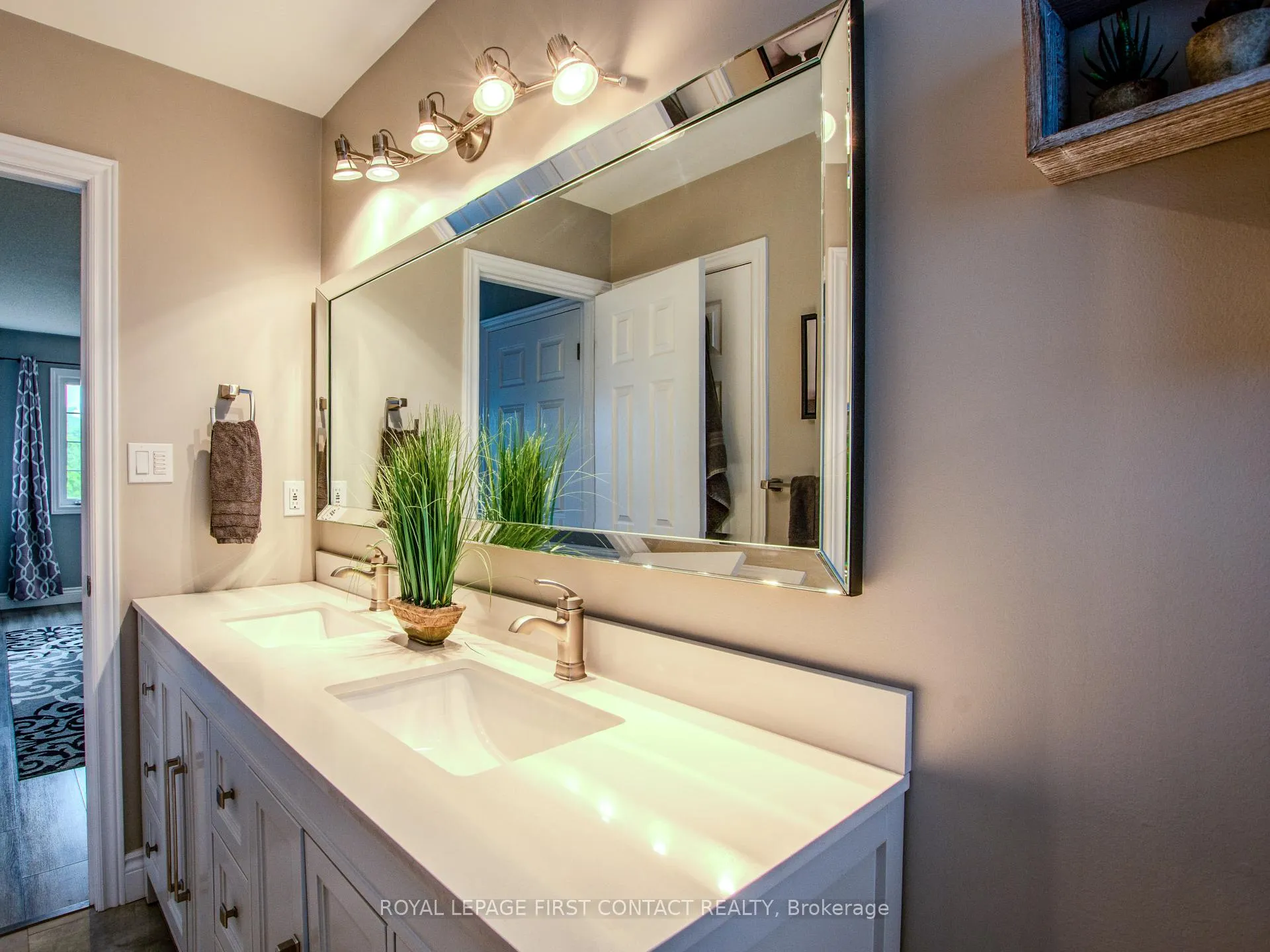 Photo 24 of 65 Gore Drive, Barrie, Ardagh — HOMEH