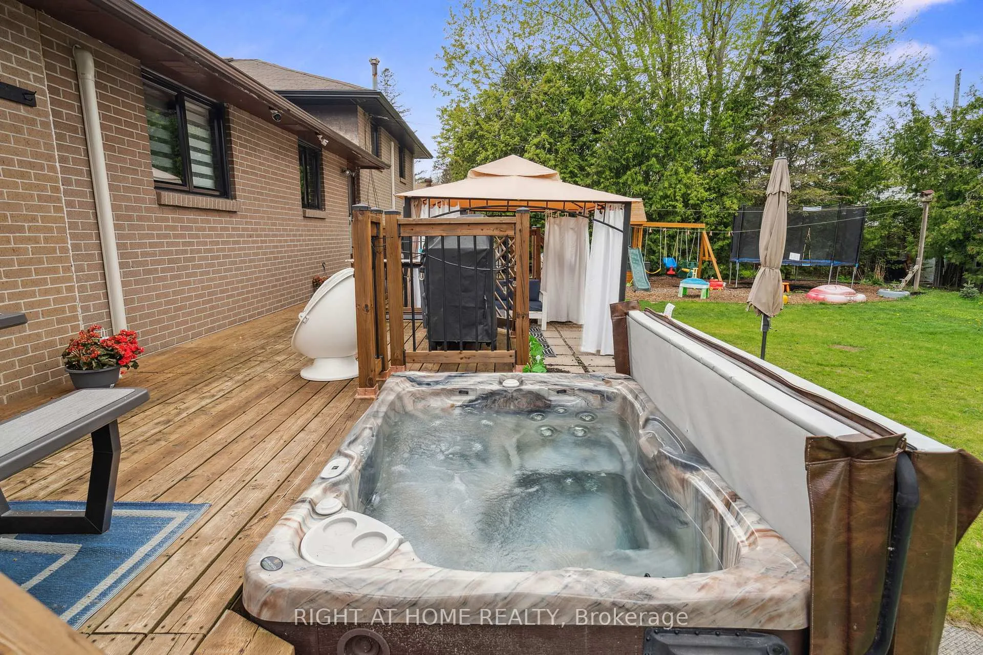 Photo 20 of 239 Cindy Lane, Essa, Angus — HOMEH