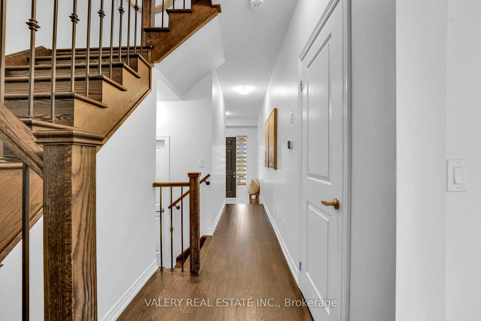 Photo 5 of 14 Grassbourne Avenue, Kitchener — HOMEH