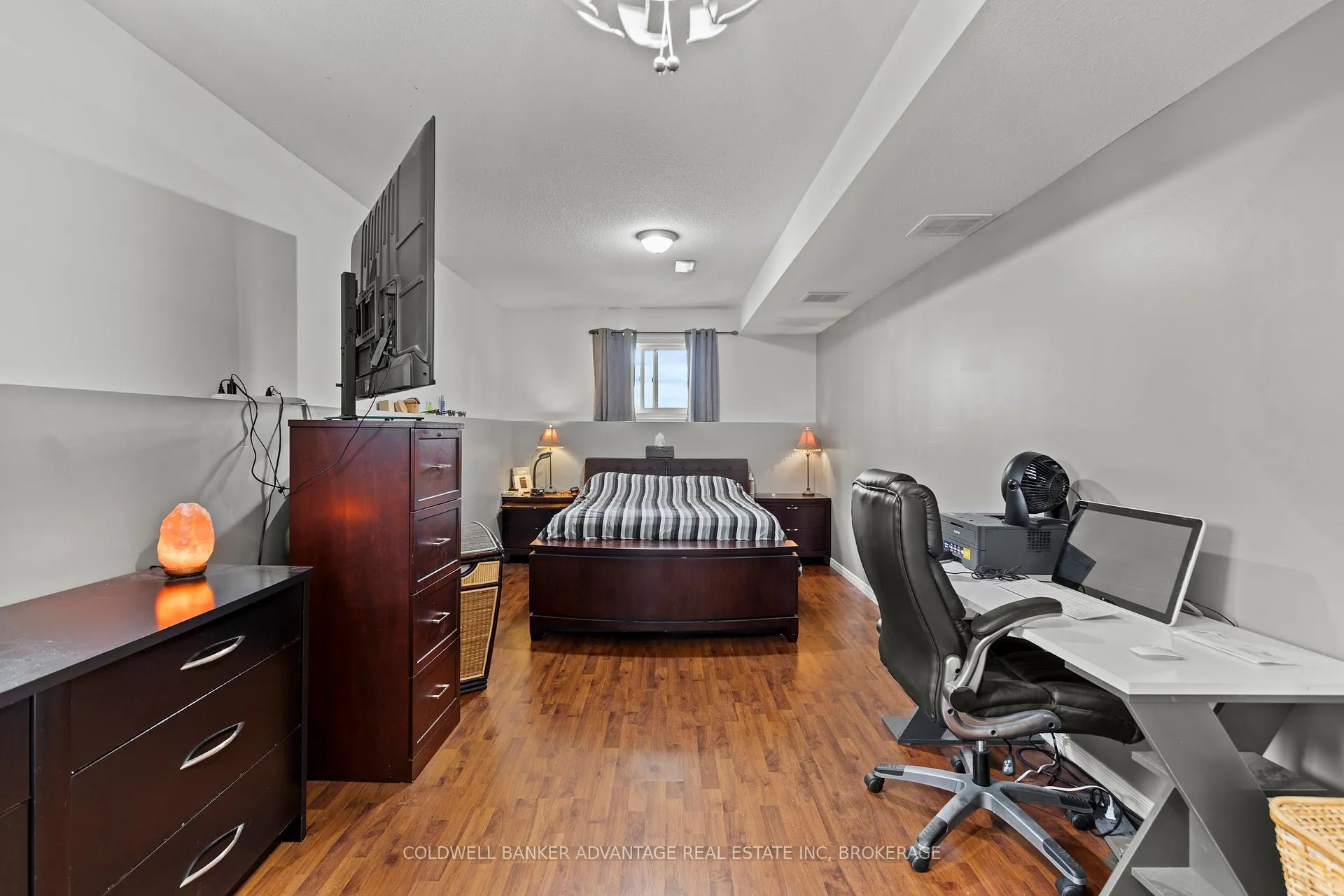 Photo 18 of 8097 Woodsview Crescent, Niagara Falls, Ascot — HOMEH