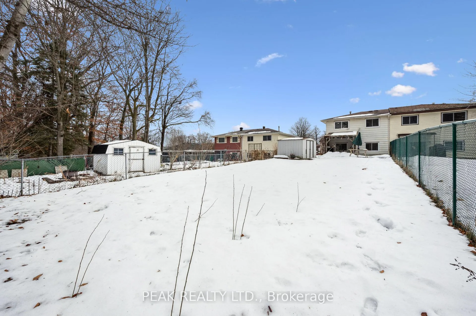 Photo 2 of 116 Markwood Drive, Kitchener — HOMEH