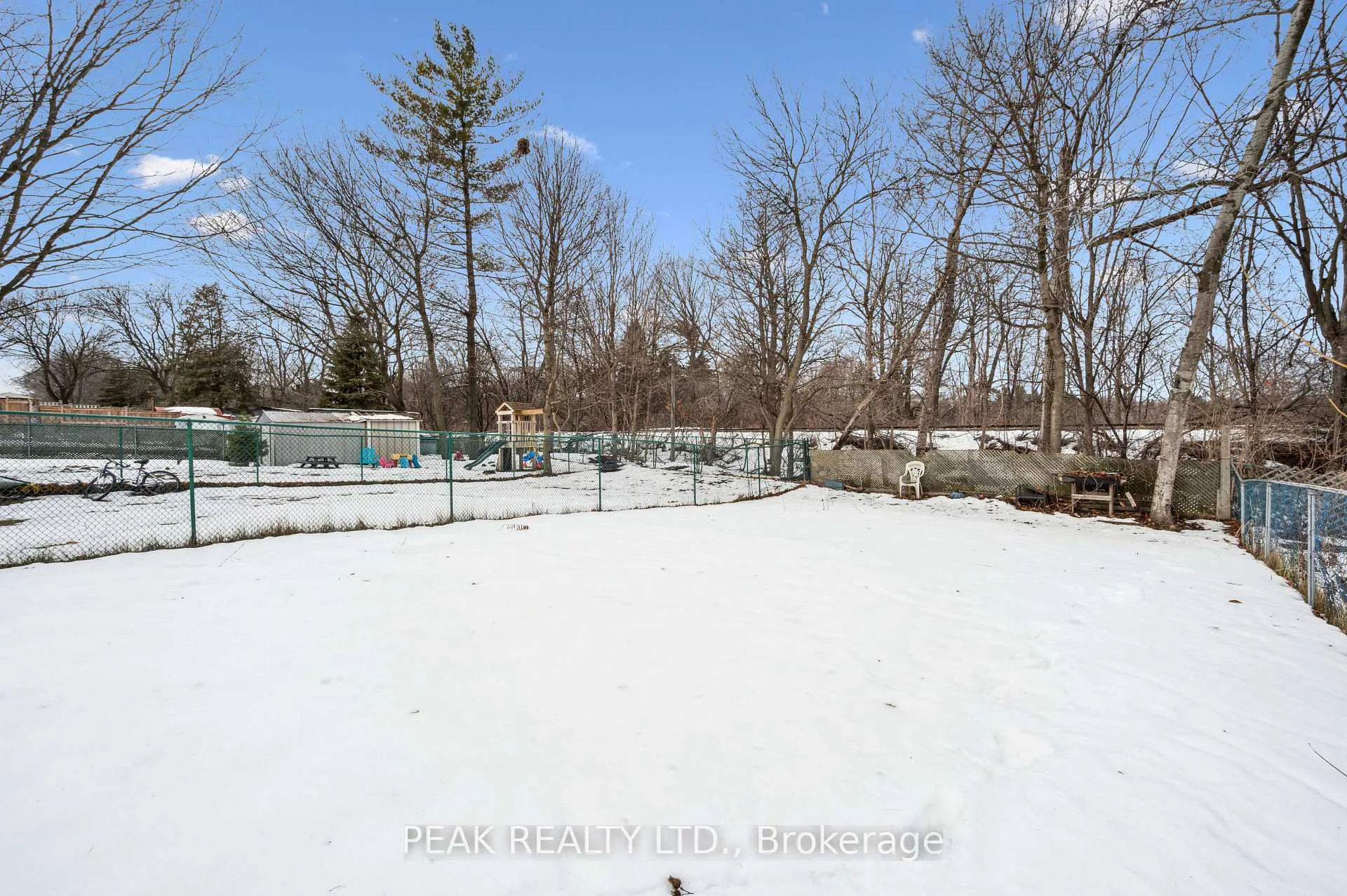 Photo 3 of 116 Markwood Drive, Kitchener — HOMEH