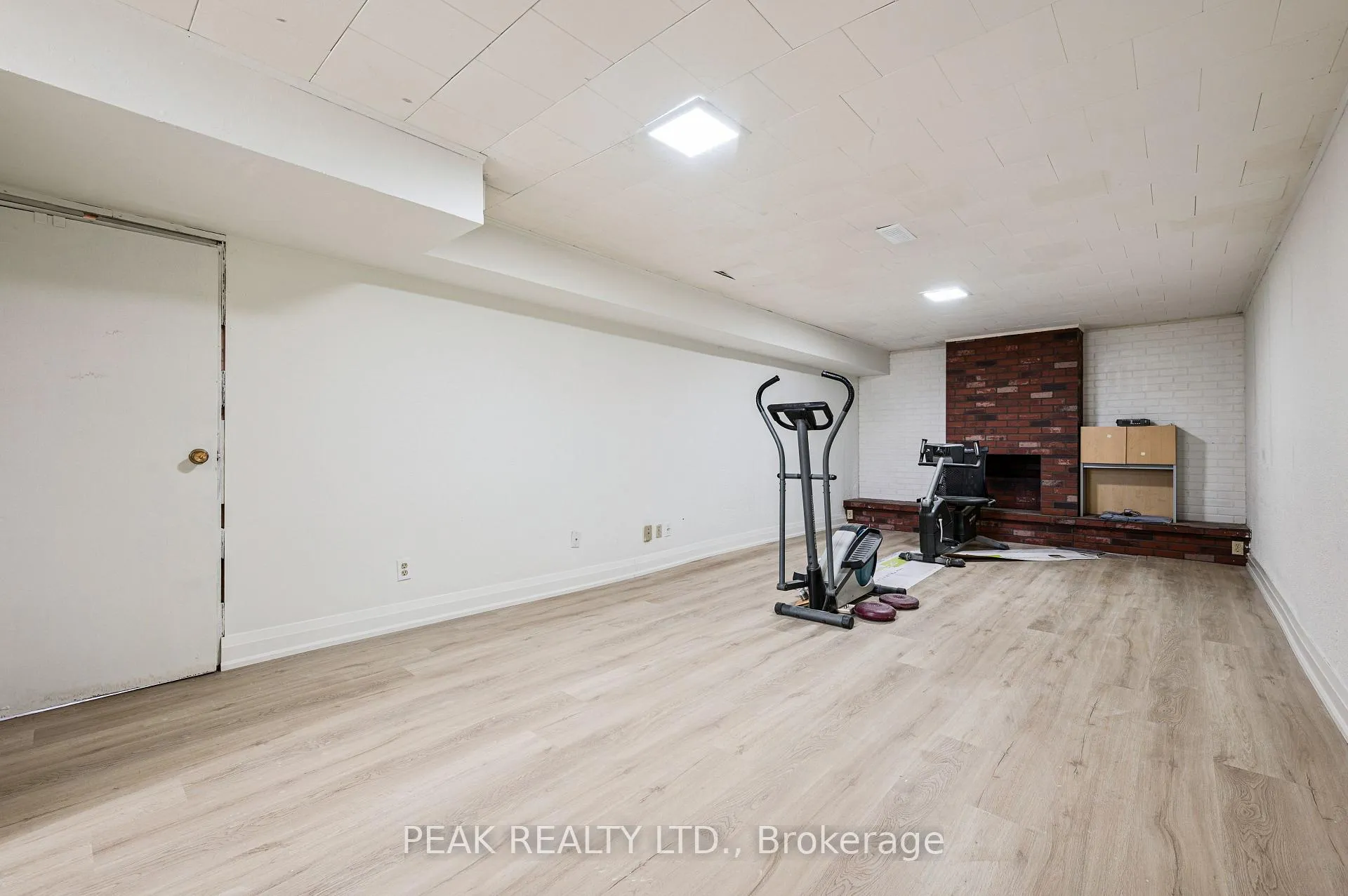 Photo 6 of 116 Markwood Drive, Kitchener — HOMEH