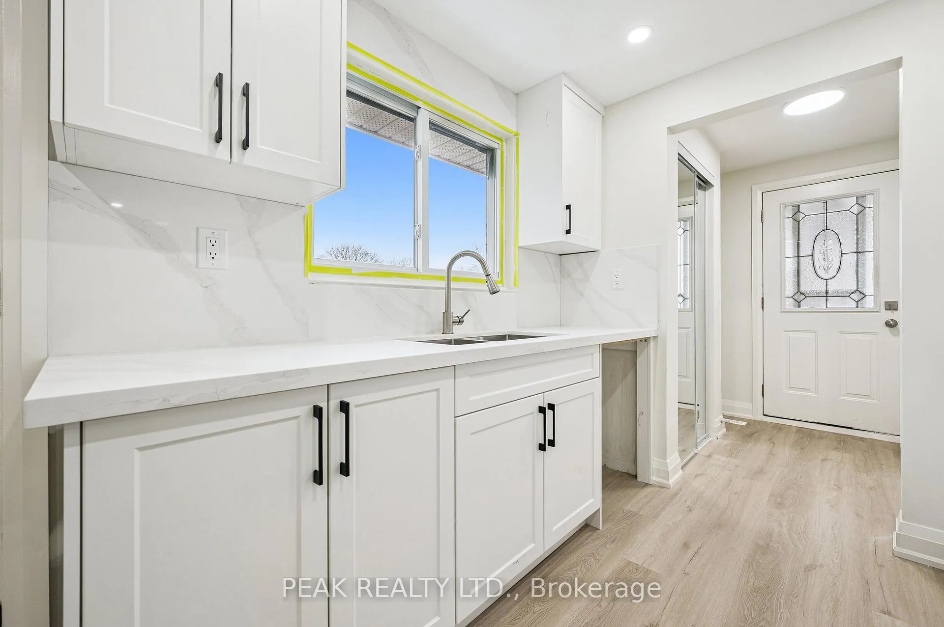 Photo 20 of 116 Markwood Drive, Kitchener — HOMEH