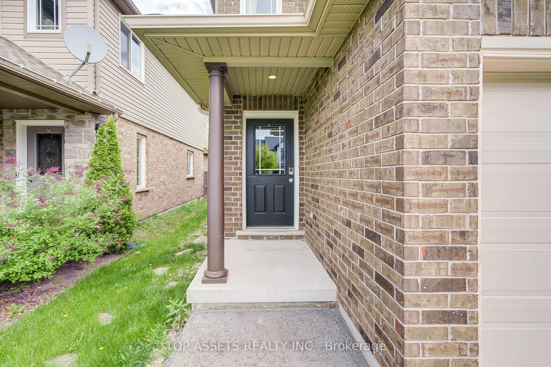 Photo 2 of 6504 Armelina Crescent, Niagara Falls, Forestview — HOMEH