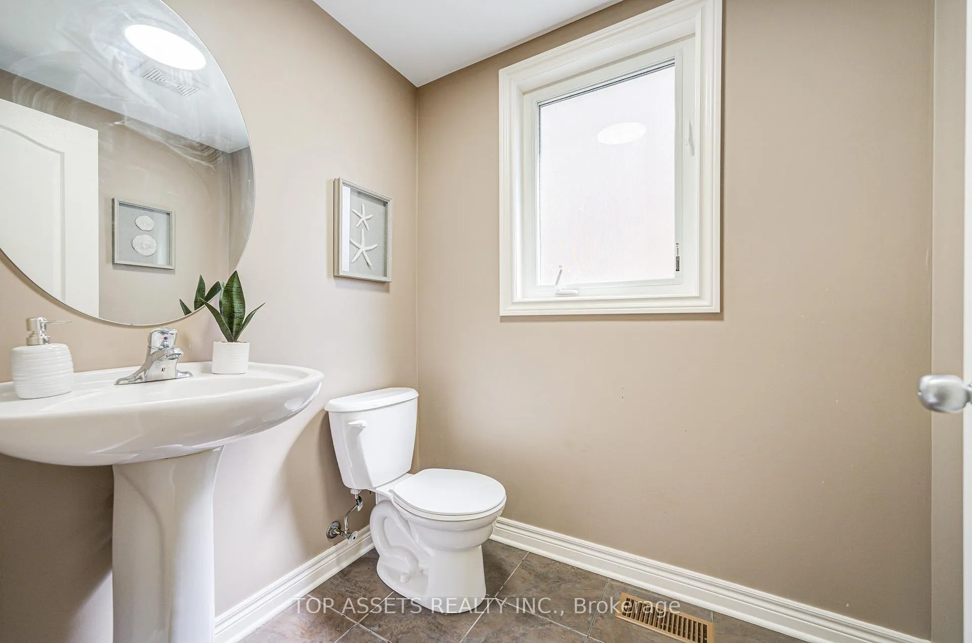 Photo 6 of 6504 Armelina Crescent, Niagara Falls, Forestview — HOMEH