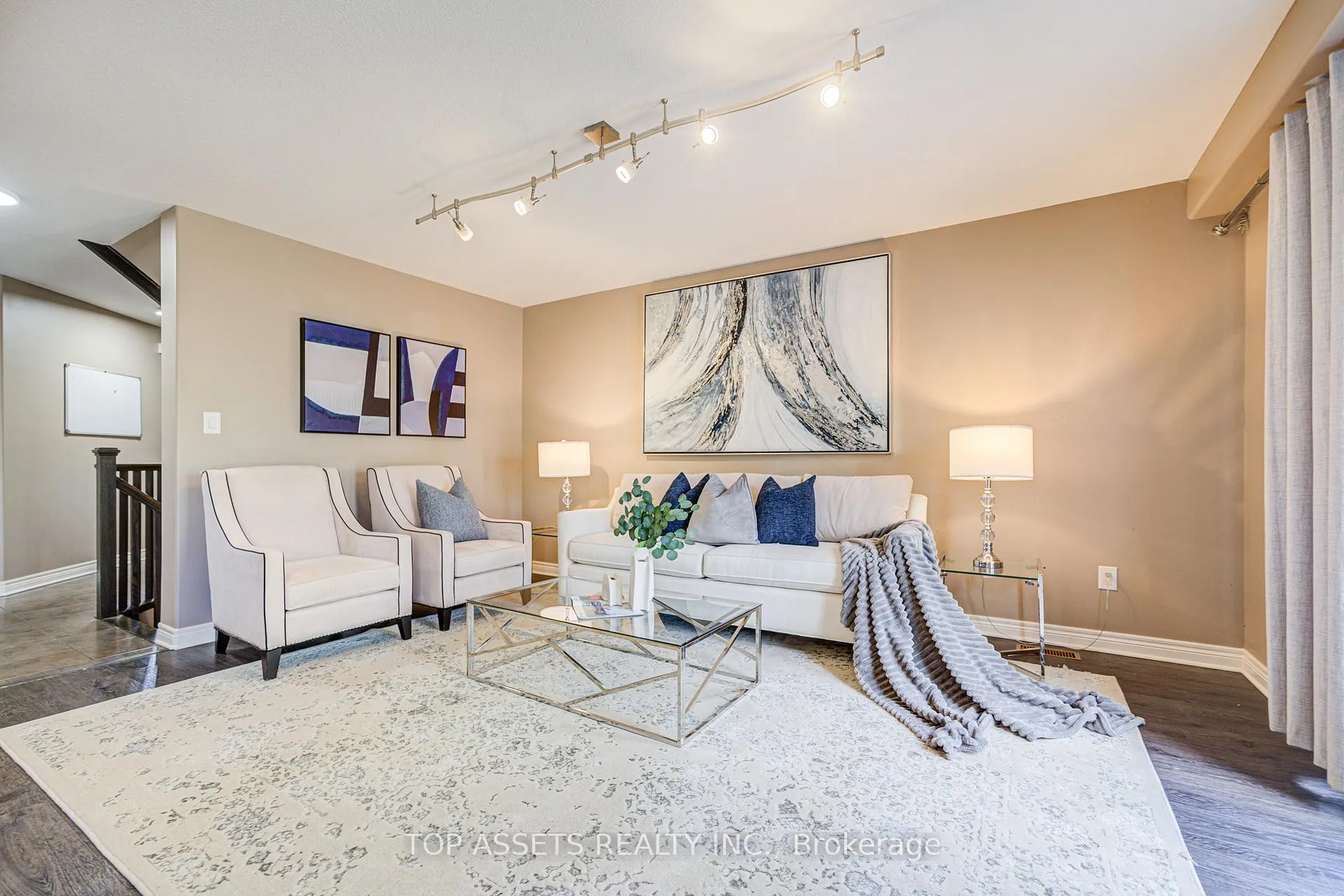 Photo 8 of 6504 Armelina Crescent, Niagara Falls, Forestview — HOMEH