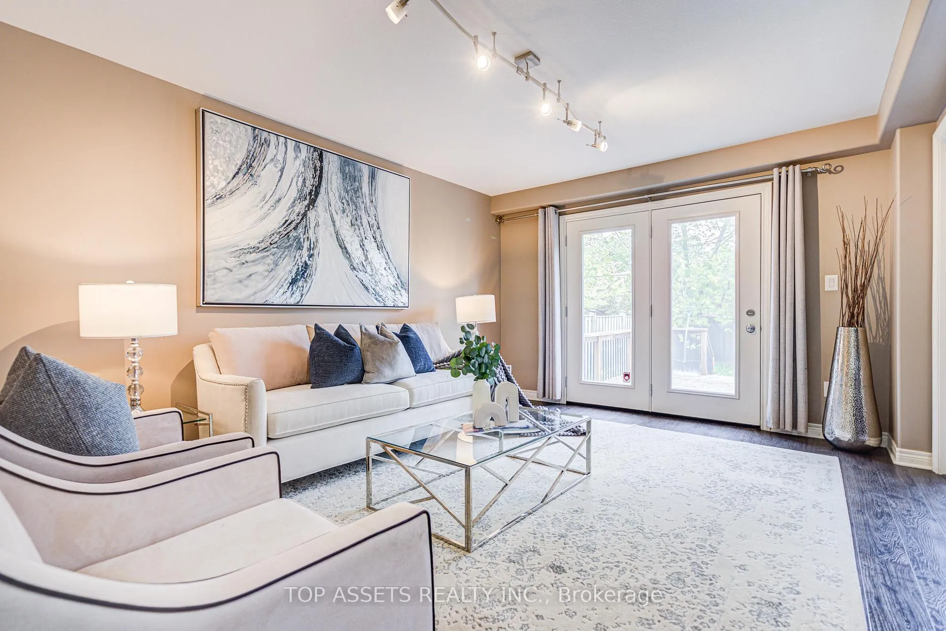 Photo 9 of 6504 Armelina Crescent, Niagara Falls, Forestview — HOMEH