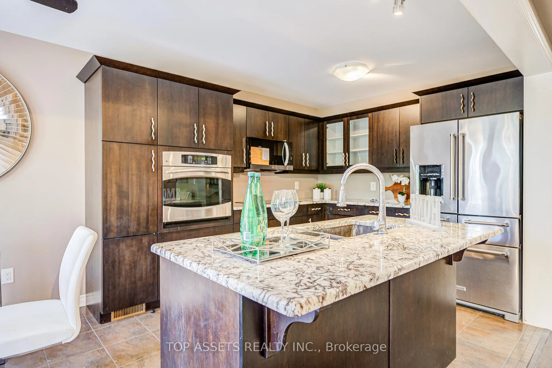 Photo 10 of 6504 Armelina Crescent, Niagara Falls, Forestview — HOMEH
