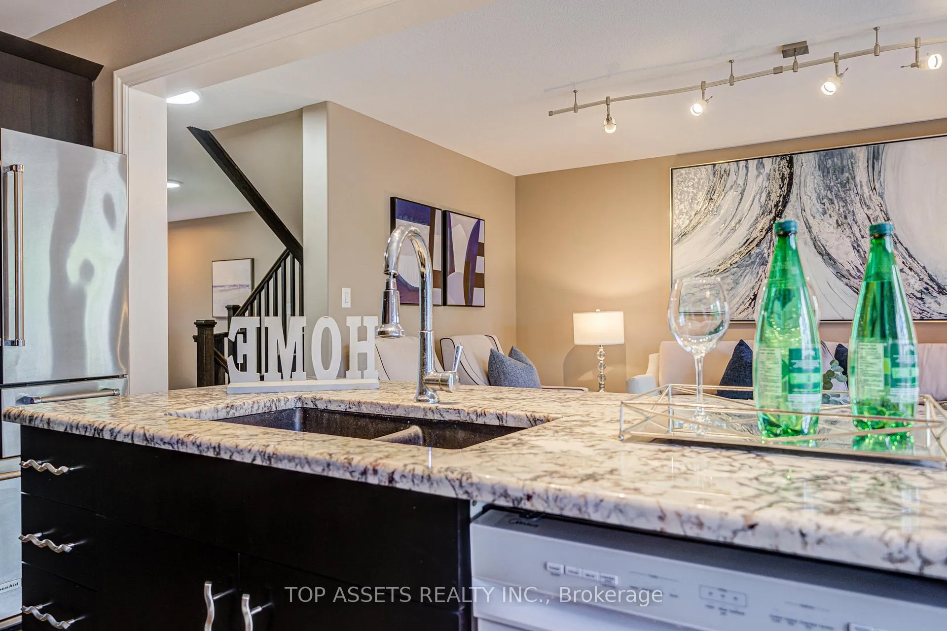 Photo 14 of 6504 Armelina Crescent, Niagara Falls, Forestview — HOMEH
