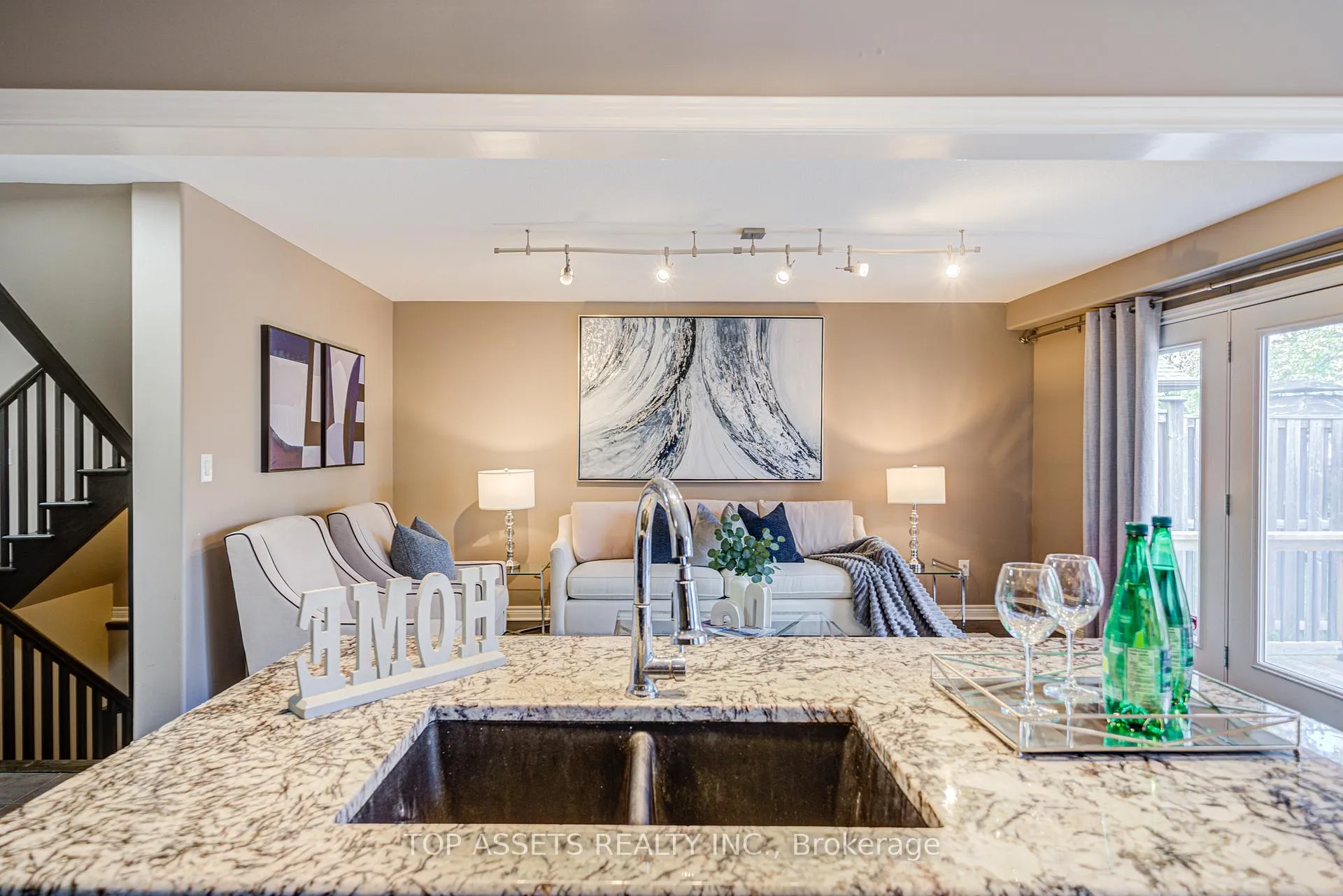 Photo 17 of 6504 Armelina Crescent, Niagara Falls, Forestview — HOMEH