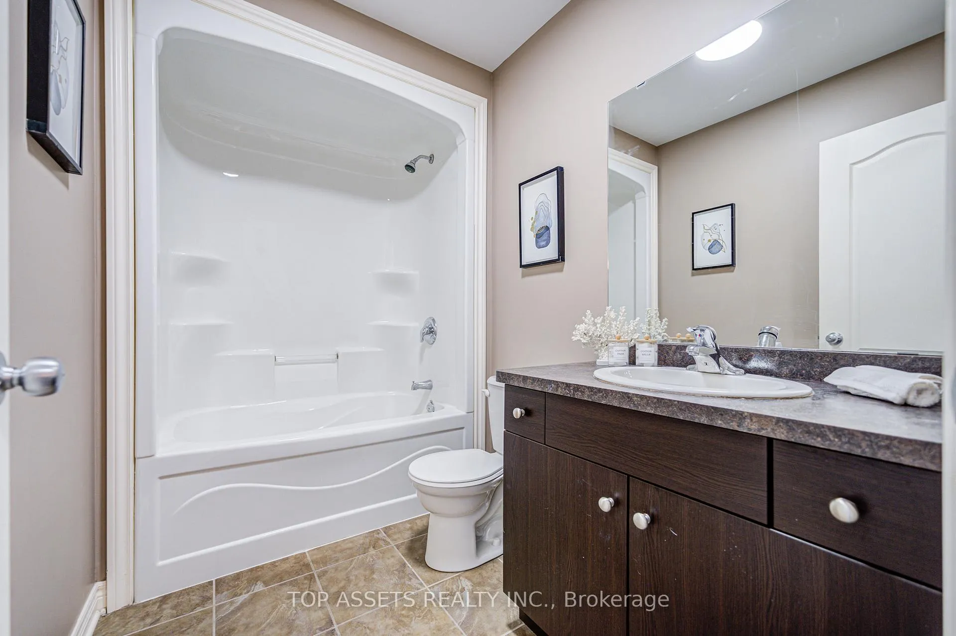 Photo 28 of 6504 Armelina Crescent, Niagara Falls, Forestview — HOMEH