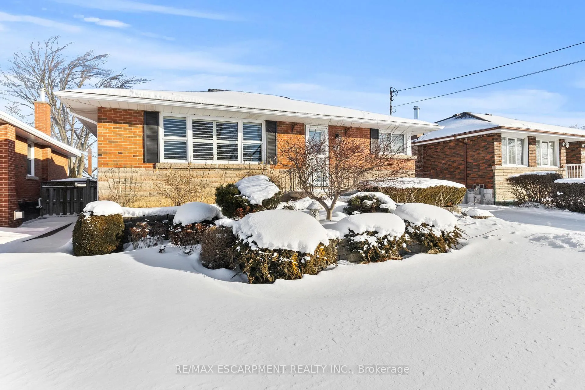 Photo 6 of 51 Elliott Avenue, Hamilton, Huntington — HOMEH