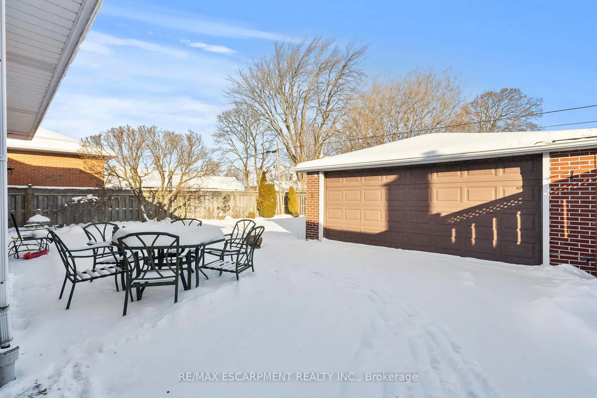 Photo 35 of 51 Elliott Avenue, Hamilton, Huntington — HOMEH