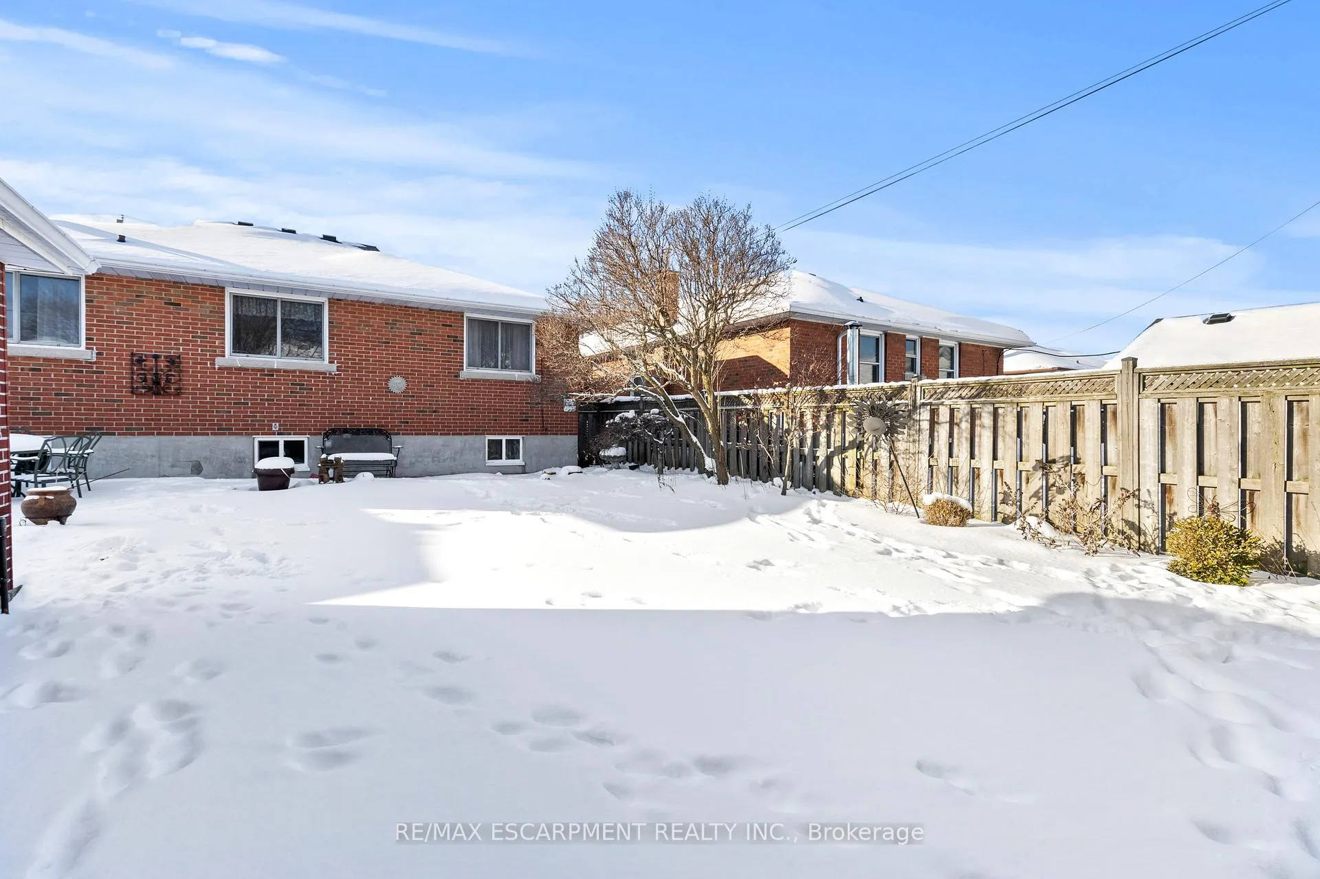 Photo 40 of 51 Elliott Avenue, Hamilton, Huntington — HOMEH