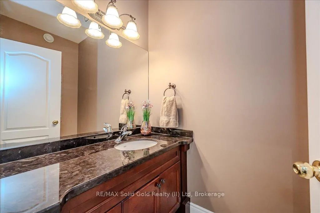 Photo 15 of 449 Kelso Drive, Waterloo — HOMEH