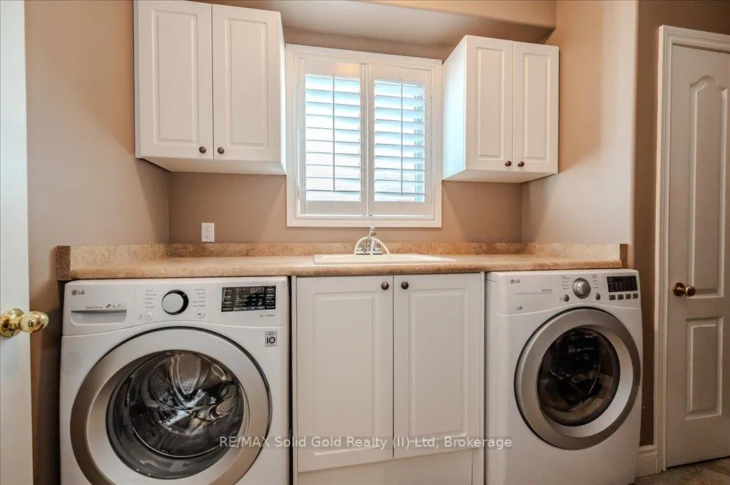 Photo 16 of 449 Kelso Drive, Waterloo — HOMEH
