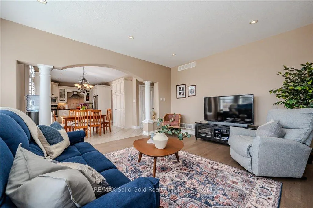 Photo 19 of 449 Kelso Drive, Waterloo — HOMEH
