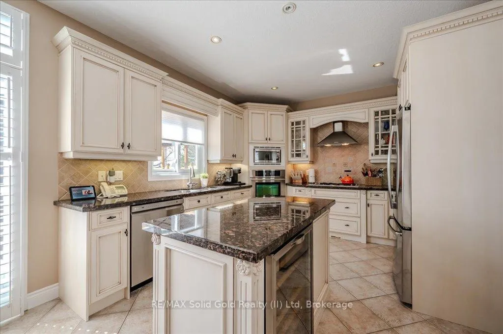 Photo 23 of 449 Kelso Drive, Waterloo — HOMEH