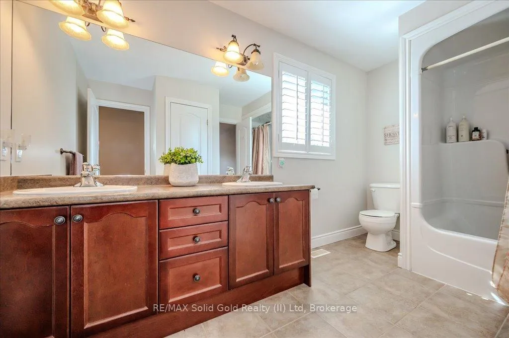 Photo 37 of 449 Kelso Drive, Waterloo — HOMEH