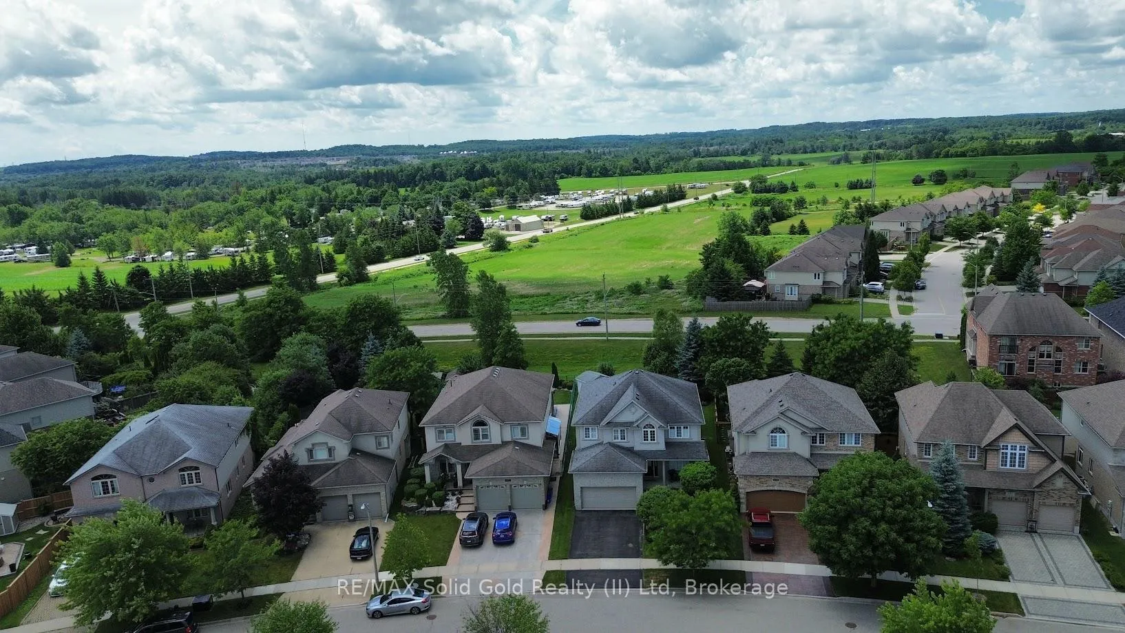 Photo 41 of 449 Kelso Drive, Waterloo — HOMEH