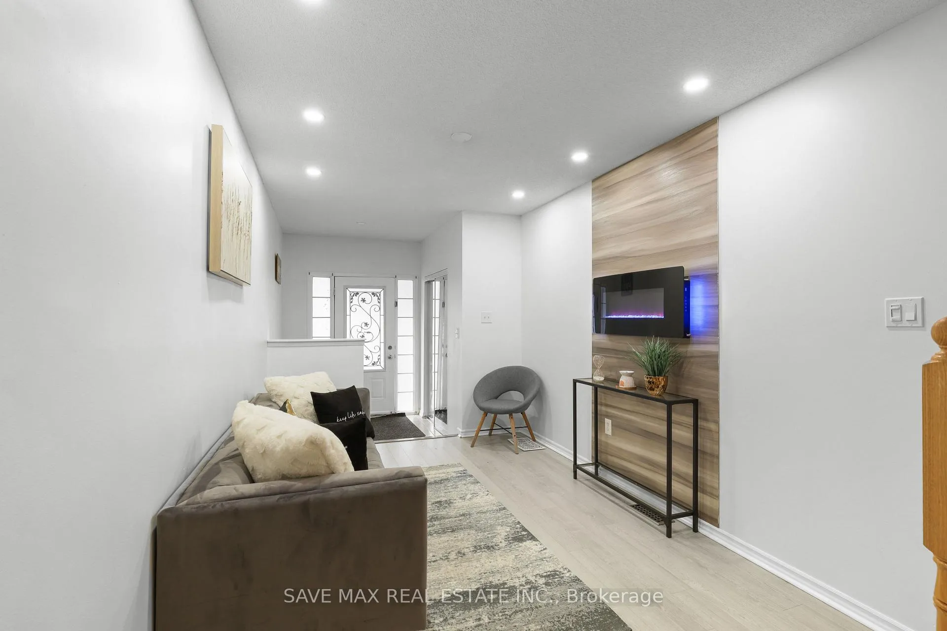 Photo 7 of 10 Clowes Street, Ajax, Central — HOMEH